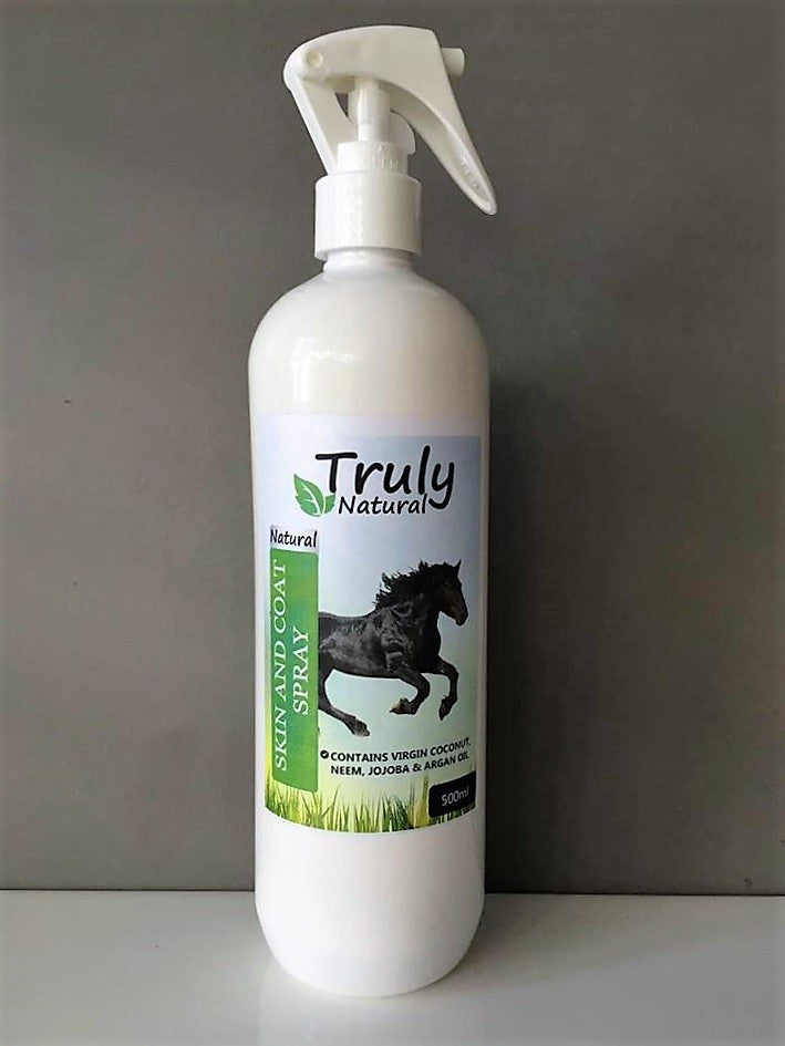 Wholesale Truly Natural Skin and Coat Spray contains coconut, jojoba and argan oils 500ml - Truly Natural ointment