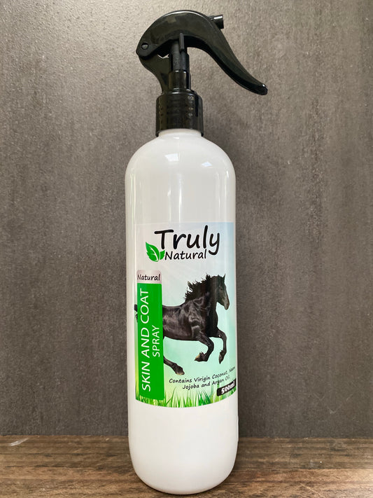 Truly Natural Skin and Coat Spray contains coconut,  jojoba and argan oils 500ml