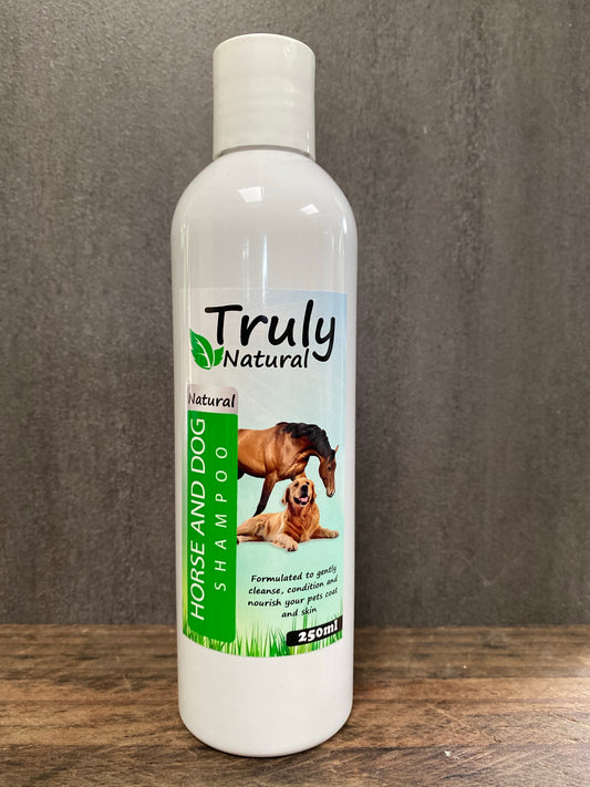 Truly Natural horse & dog shampoo 250ml