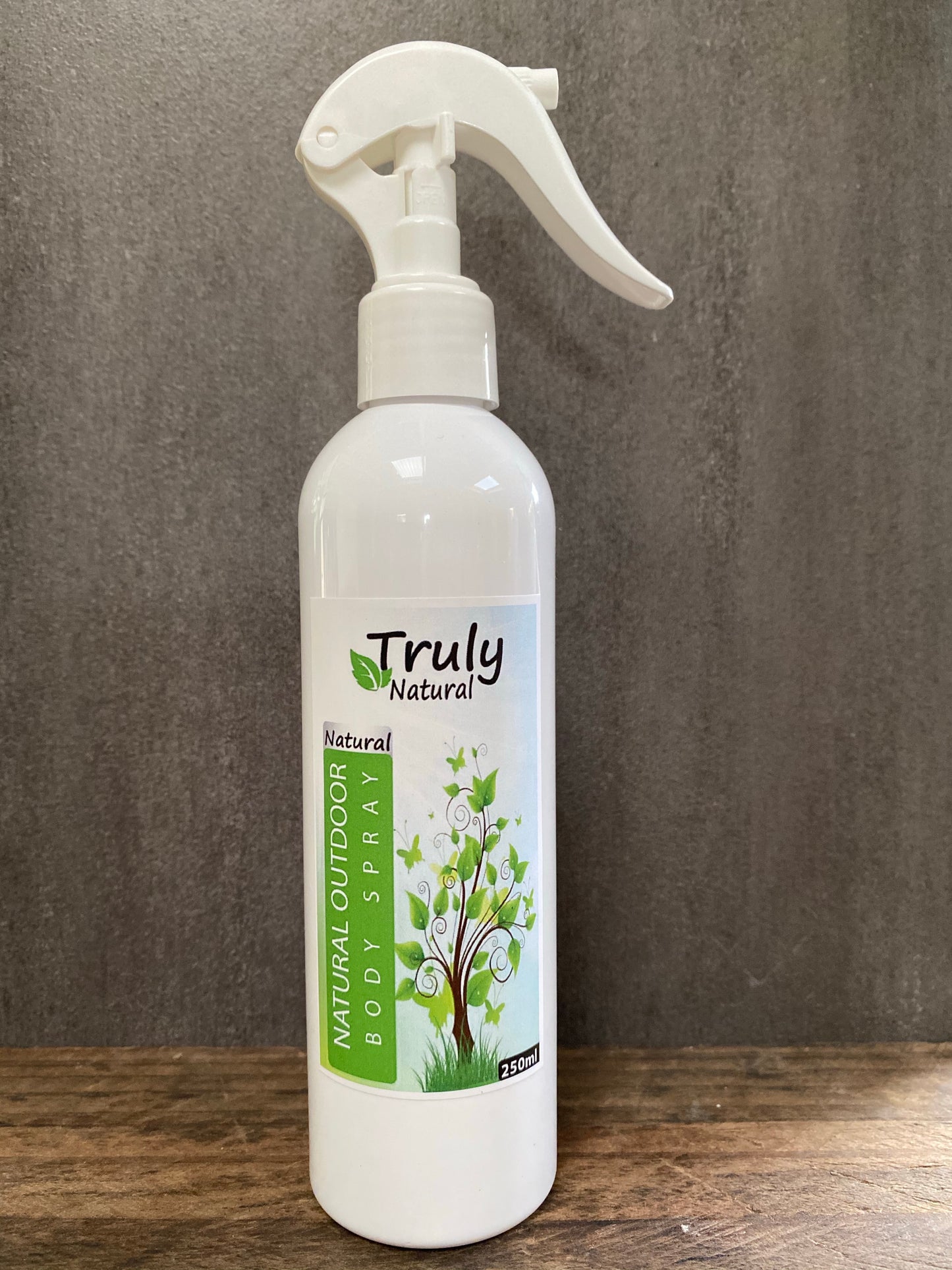 Truly Natural Outdoor Body Spray 250ml
